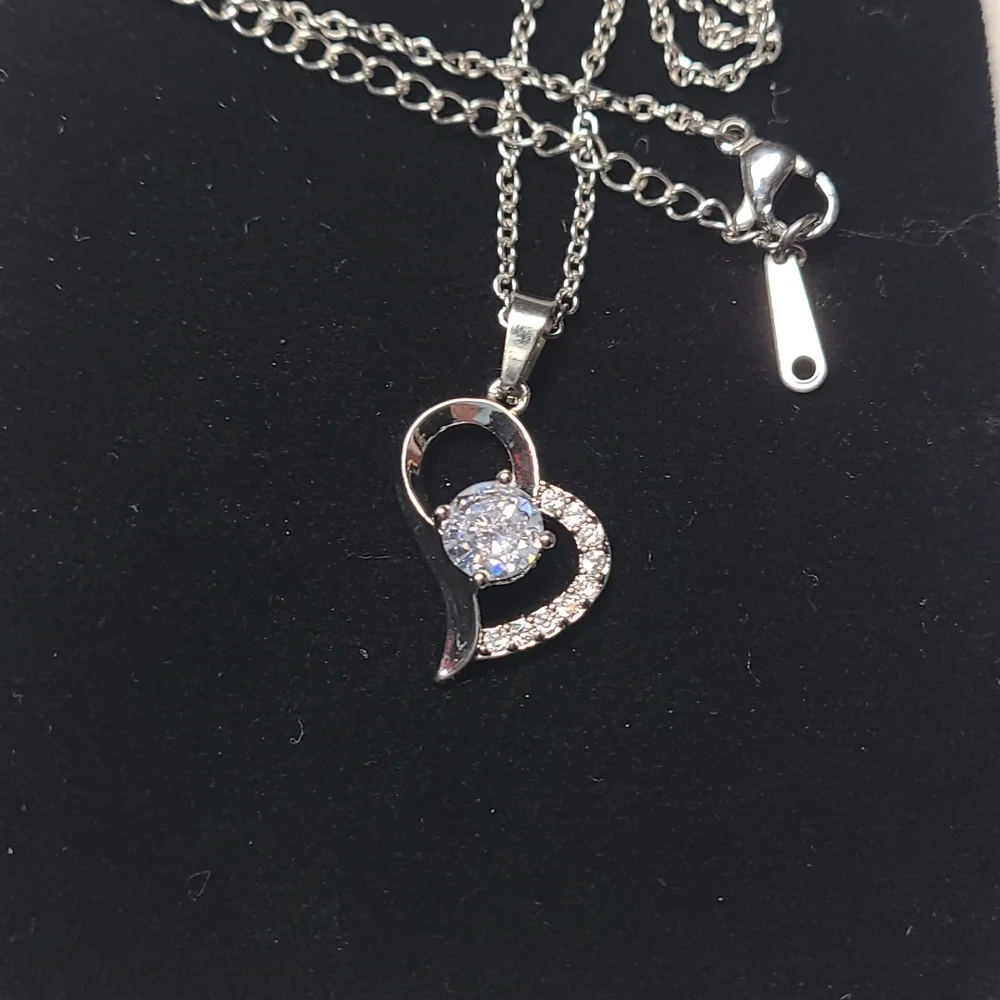 White Gold Plated Gem Heart Necklace - Picture 2 of 3